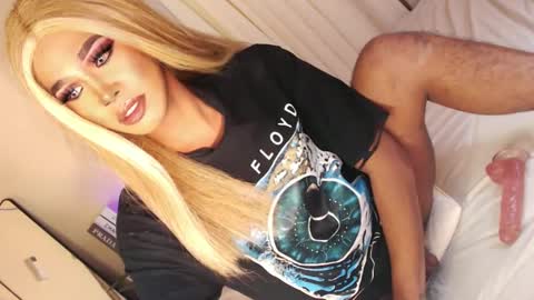 Sam online show from 01/10/25, 09:23