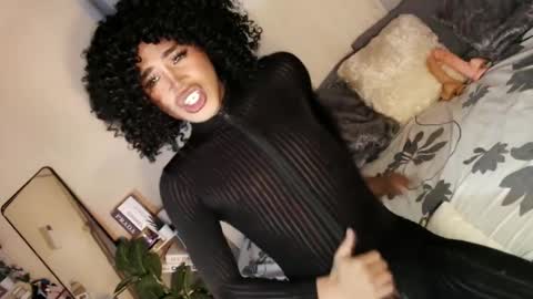 Sam online show from 02/06/25, 02:44