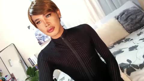 Sam online show from 02/08/25, 01:43