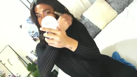 Sam online show from 03/03/25, 06:04