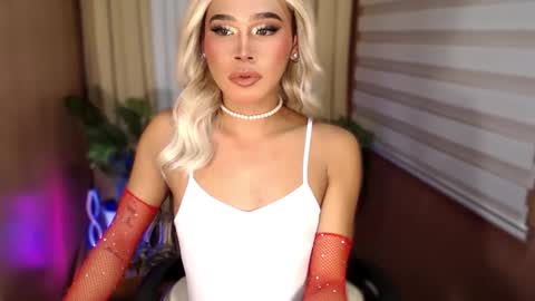 Sam online show from 09/22/25, 04:03