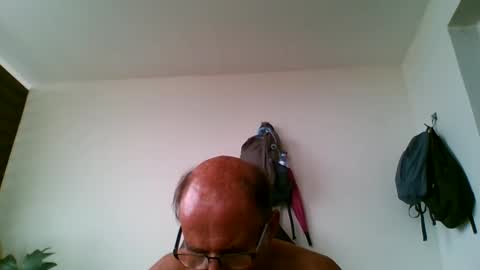 tiaretiareopui online show from 12/31/24, 09:31