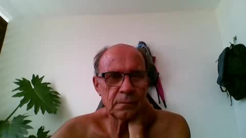 tiaretiareopui online show from 01/17/25, 08:24