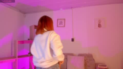 Tiarha online show from 01/12/25, 10:34