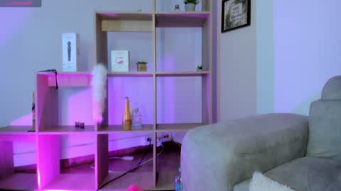 Tiarha online show from 01/15/25, 07:37