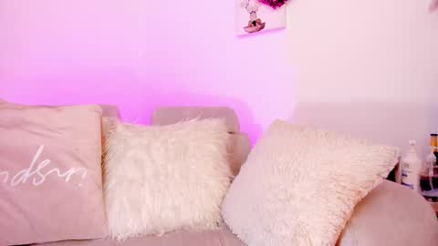 Tiarha online show from 02/11/25, 07:23