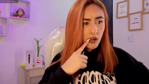 Tiarha online show from 10/22/25, 02:45