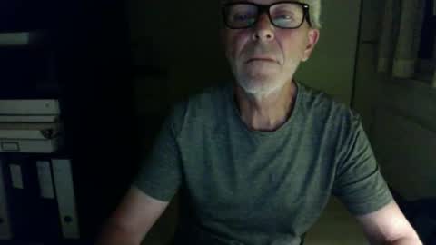 Snapshot of tiburzio chatting on 05/30/26, 09:12 tiburzio online show from 05/30/26, 09:12