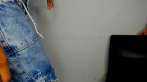 tibustream online show from 11/12/25, 08:30