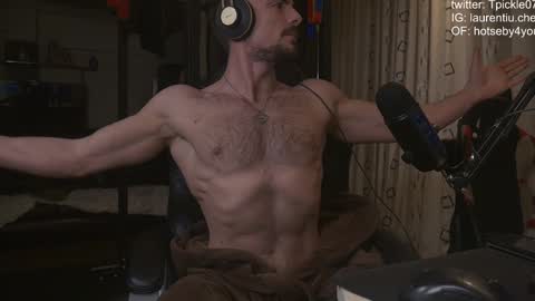 Snapshot of tickle_my_pickle07 chatting on 12/29/24, 05:44 tickle_my_pickle07 online show from 12/29/24, 05:44