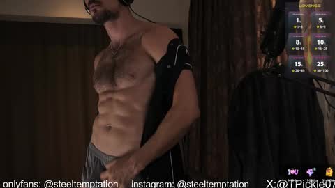 Snapshot of tickle_my_pickle07 chatting on 10/07/25, 03:31 tickle_my_pickle07 online show from 10/07/25, 03:31