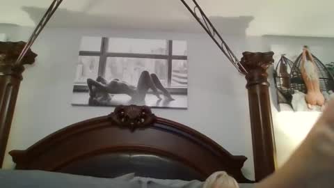 ticklemepink696969 online show from 12/03/24, 04:50