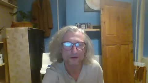 tiddles12345 online show from 10/27/25, 02:37