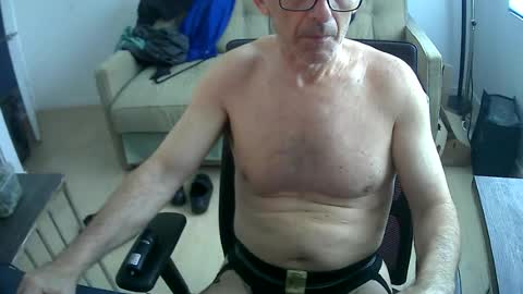 Snapshot of tied__up chatting on 07/13/26, 01:47 JustMe online show from 07/13/26, 01:47