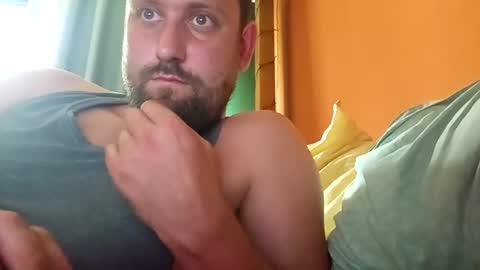 Snapshot of tieduphero chatting on 07/17/26, 01:29 tieduphero online show from 07/17/26, 01:29