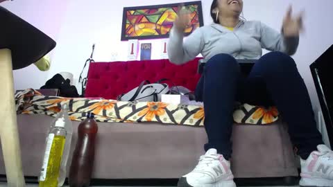 Tifanny Nails  online show from 09/10/25, 12:05