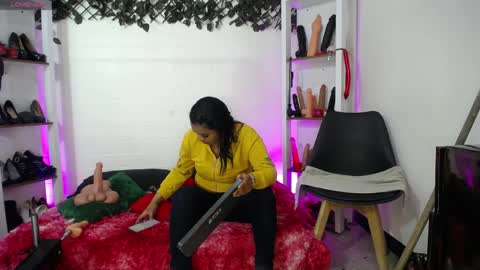 Tifanny Nails  online show from 04/04/26, 12:46