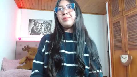 Snapshot of tifanny_squirt chatting on 10/11/25, 02:00 Tifanny online show from 10/11/25, 02:00
