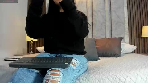 Tiff3 online show from 10/30/25, 05:35