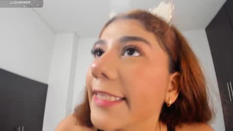 Snapshot of tifanyhills chatting on 02/04/25, 08:59 Tifany online show from 02/04/25, 08:59