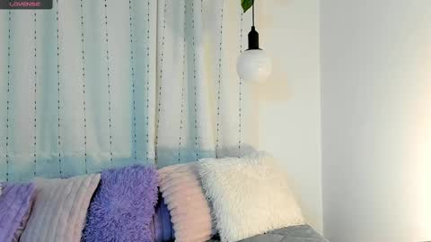 Tiffany online show from 03/05/25, 03:18