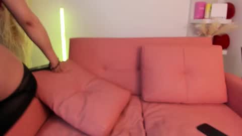 Snapshot of tifanyrose1 chatting on 03/12/26, 04:18 Tiffany online show from 03/12/26, 04:18