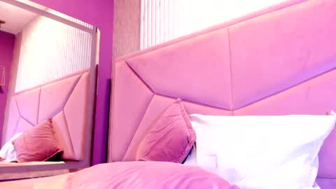 tifanysuarez online show from 05/09/26, 02:17