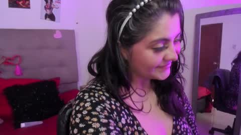 Snapshot of tiff_luxx chatting on 03/10/26, 03:06 Tiff Luxx online show from 03/10/26, 03:06