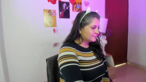 Snapshot of tiff_luxx chatting on 03/19/26, 01:59 Tiff Luxx online show from 03/19/26, 01:59