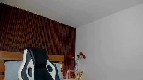 T I F F A N N Y online show from 02/11/26, 12:21