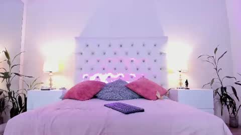 Snapshot of tiffanny_gomez chatting on 07/17/26, 07:52 Tifanny online show from 07/17/26, 07:52