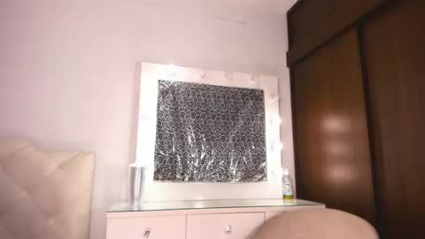 Snapshot of tiffanny_quinn chatting on 03/23/26, 04:38 Tiff online show from 03/23/26, 04:38