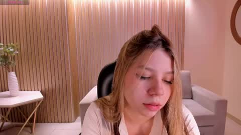 Snapshot of tiffannysins chatting on 07/11/26, 04:26 Tiffanny Sins online show from 07/11/26, 04:26