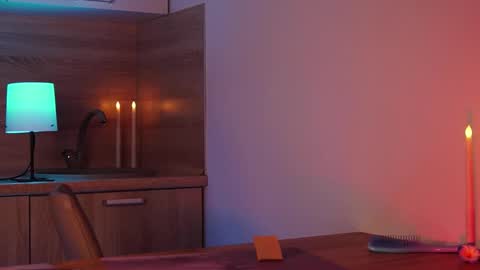 Im here on Fridays Saturdays Sundays  online show from 09/23/25, 12:35