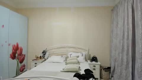 Snapshot of tiffany0 chatting on 02/25/25, 05:47 Tiffany your girl next door online show from 02/25/25, 05:47