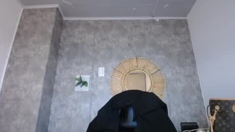 Snapshot of tiffany_1m chatting on 12/23/24, 10:23 tiffany_1m online show from 12/23/24, 10:23