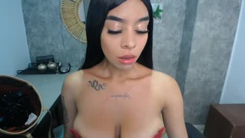 Snapshot of tiffany_1m chatting on 01/10/25, 03:58 tiffany_1m online show from 01/10/25, 03:58