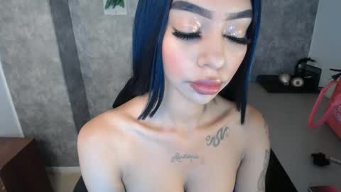 Snapshot of tiffany_1m chatting on 01/16/25, 01:04 tiffany_1m online show from 01/16/25, 01:04