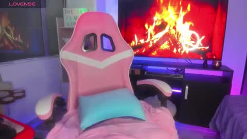 Snapshot of tiffany_bela chatting on 02/19/25, 11:57 Tiffany Bela online show from 02/19/25, 11:57