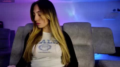 Snapshot of tiffany_bela chatting on 09/13/25, 12:54 Tiffany Bela online show from 09/13/25, 12:54