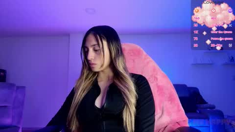 Snapshot of tiffany_bela chatting on 10/03/25, 11:13 Tiffany Bela online show from 10/03/25, 11:13