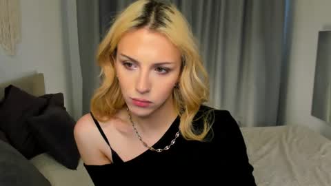 Snapshot of tiffany_king chatting on 07/24/26, 10:57 Tiffany online show from 07/24/26, 10:57