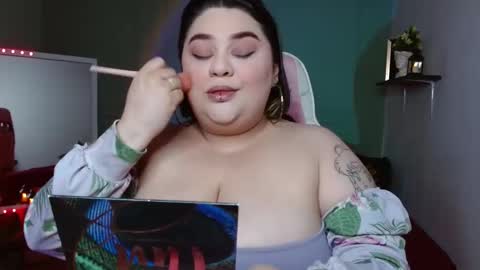 Snapshot of tiffany_laurens chatting on 12/09/24, 05:18 dont forget ask for custom vids online show from 12/09/24, 05:18