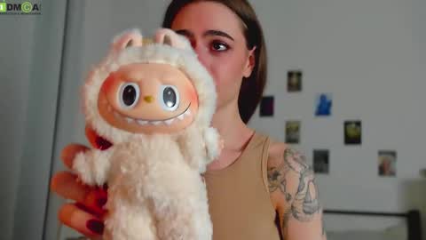 tiffany online show from 10/16/25, 01:39