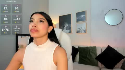 tiffany_low online show from 02/01/26, 01:53