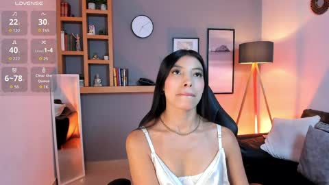 Snapshot of tiffany_low chatting on 04/05/26, 02:47 tiffany_low online show from 04/05/26, 02:47