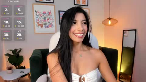 Snapshot of tiffany_low chatting on 05/26/26, 04:58 tiffany_low online show from 05/26/26, 04:58