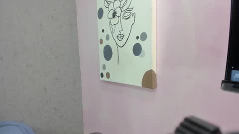 tiffany_mendez online show from 10/29/25, 12:07