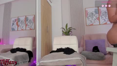 Snapshot of tiffany_sims chatting on 01/04/25, 04:55 Tiffany online show from 01/04/25, 04:55