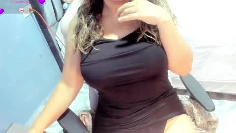 tiffany theressa online show from 09/10/25, 09:59